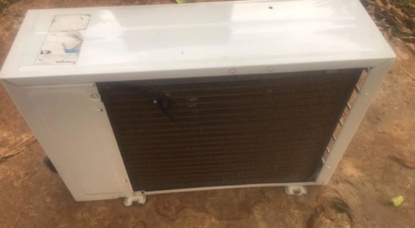 se vende condensador de aire LG inverter de 9,000